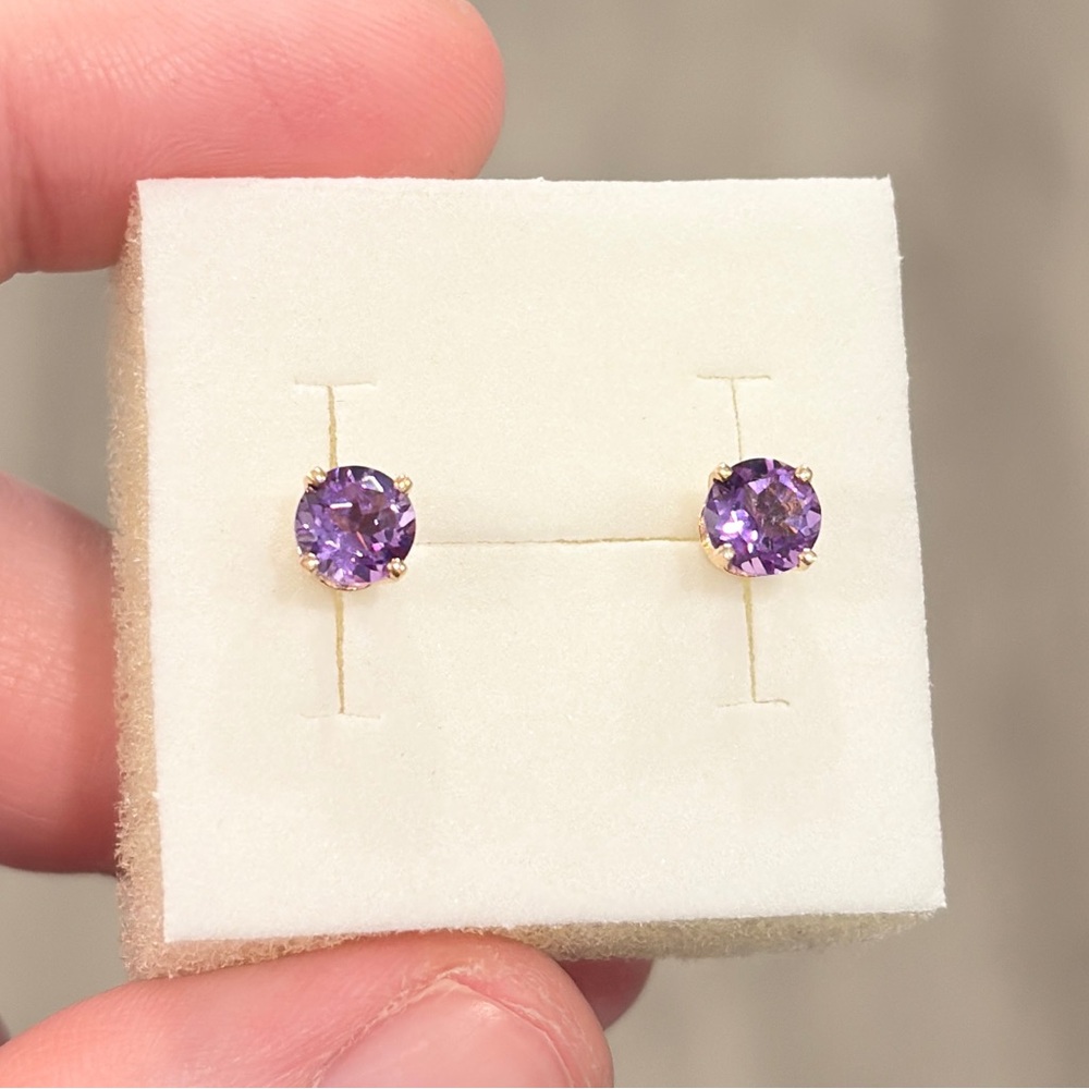 14K Amethyst Stud Earrings, Dainty Round Solitaire, Light Purple, Yellow Gold - Picture 5 of 13